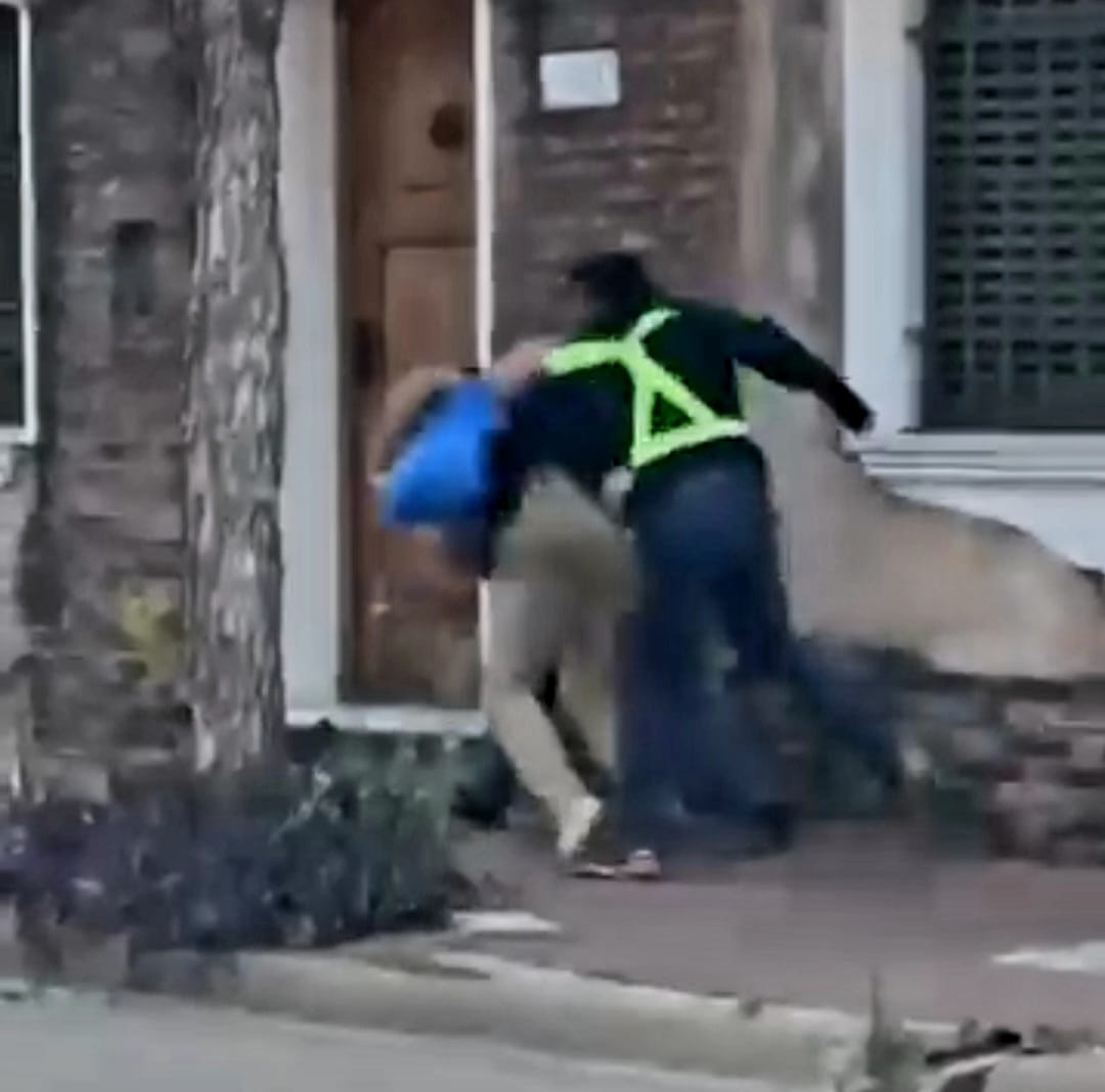 Un hombre terminó a las piñas con agentes de Tránsito tras una multa